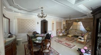شقه روف بأرقي احياء الفيلات مساحة 160م – بمدينة الشروق