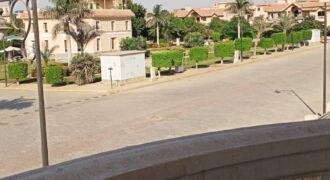 فيلا بأرقي احياء الفيلات مساحة 523 م – بمدينة الشروق