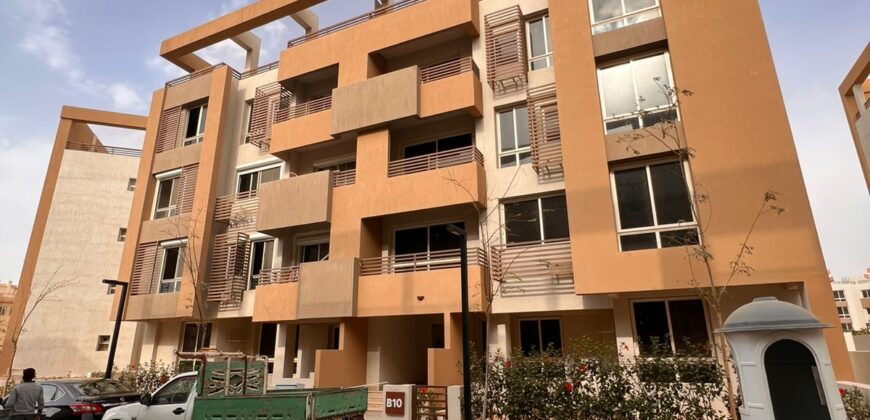 بنت هاوس ٢٣٢م بكمبوند جراندا لايف بموقع مميز جدا