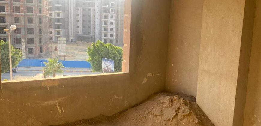 شقة للبيع في الشروق المنطقة السابعة ١٥٥م شقة للبيع في الشروق المنطقة السابعة ١٥٥م