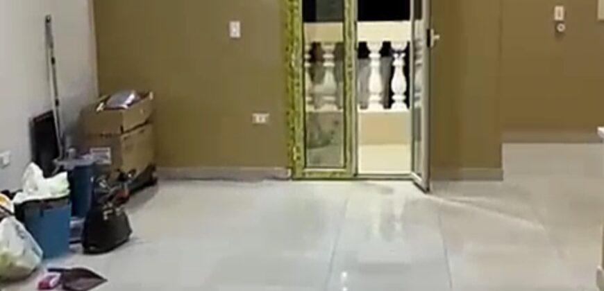 شقة امامي فيو جاردن ١٦٥ م لقطة للبيع متشطبة سوبر لوكس علي الرابط الاوسط بمدينة الشروق شقة امامي فيو جاردن ١٦٥ م لقطة للبيع متشطبة سوبر لوكس علي الرابط الاوسط بمدينة الشروق