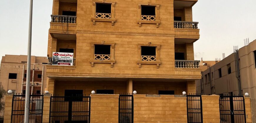 شقة 195م للبيع في الحي الثالث شرق في الشروق شقة 195م للبيع في الحي الثالث شرق في الشروق