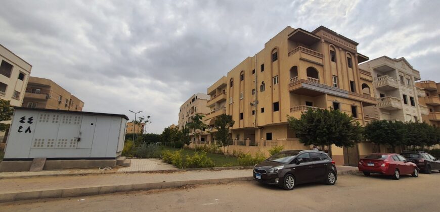 شقة ١٢٥م خلفي جانبي علي حديقة بموقع مميز جدا بالمنطقة الثامنة شقة ١٢٥م خلفي جانبي علي حديقة بموقع مميز جدا بالمنطقة الثامنة