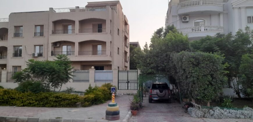 دوبلكس امامي بحري ٢٩٨ م + ١٦٠ م متشطب بالكامل فى الحي الرابع بمدينة الشروق دوبلكس امامي بحري ٢٩٨ م + ١٦٠ م متشطب بالكامل فى الحي الرابع بمدينة الشروق