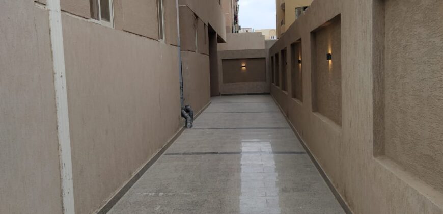 شقة متشطبة بالكامل ١٢٥ م تحميل قديم فى المنطقة الرابعة بمدينة الشروق شقة متشطبة بالكامل ١٢٥ م تحميل قديم فى المنطقة الرابعة بمدينة الشروق