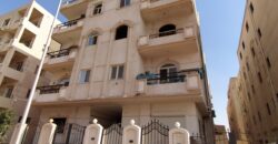 شقة بحري صريح ١٦٥ م دور متكرر فى عمارة ساكنة بالمنطقة الثامنة شقة بحري صريح ١٦٥ م دور متكرر فى عمارة ساكنة بالمنطقة الثامنة