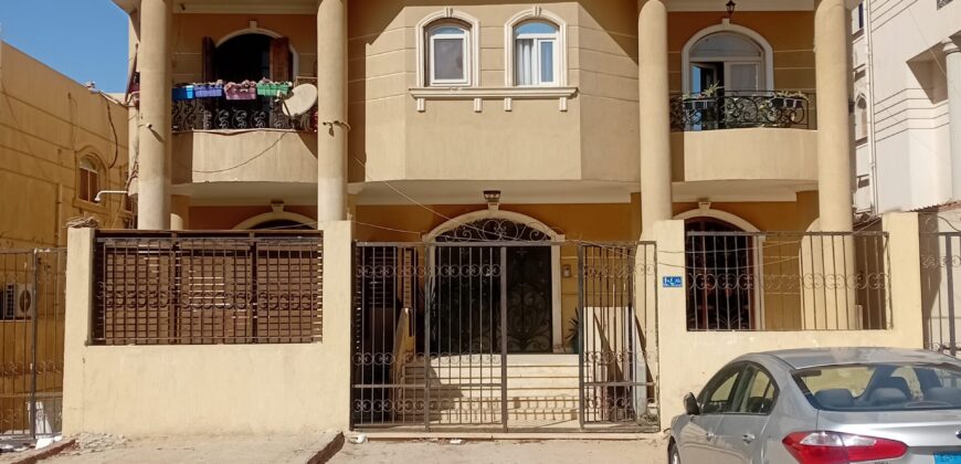 شقة 220م للبيع ارضي بجاردن في الحي الثالث شرق شقة 220م للبيع ارضي بجاردن في الحي الثالث شرق