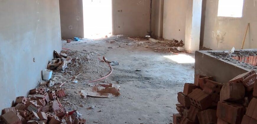 روف امامي لقطة ٢٥٠ م + ٢٥ م أوت دور بسعر وبلوكيشن مميز دقيقة لطريق السويس وجميع الخدمات