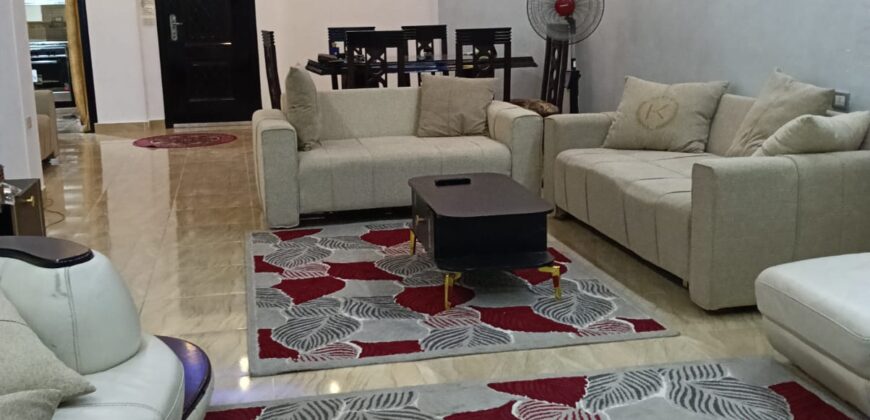 شقة لقطة امامي ١٧٥ م ومتشطبة سوبر لوكس بجانب طريق الحرية وبلوكيشن مميز