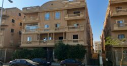 روف لقطة ٣٠٠ م للبيع بفيو مفتوح علي جاردن كبيرة وبلوكيشن مميز بجانب الخدمات فى مدينة الشروق