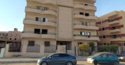 شقة لقطة ٢٠٠ م فيو امامي مفتوح علي جاردن بمدينة الشروق وبجانب طريق الحرية و جميع الخدمات