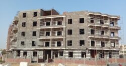 شقة لقطة للبيع ٢١٠ م فيو امامي مميز علي جاردن بمدينة الشروق بجانب سعودي