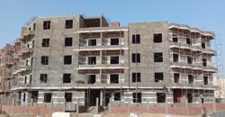 شقة لقطة للبيع ٢١٠ م فيو امامي مميز علي جاردن بمدينة الشروق بجانب سعودي