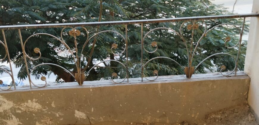 شقة 165م للبيع في الشروق المنطقة الاولى امامي