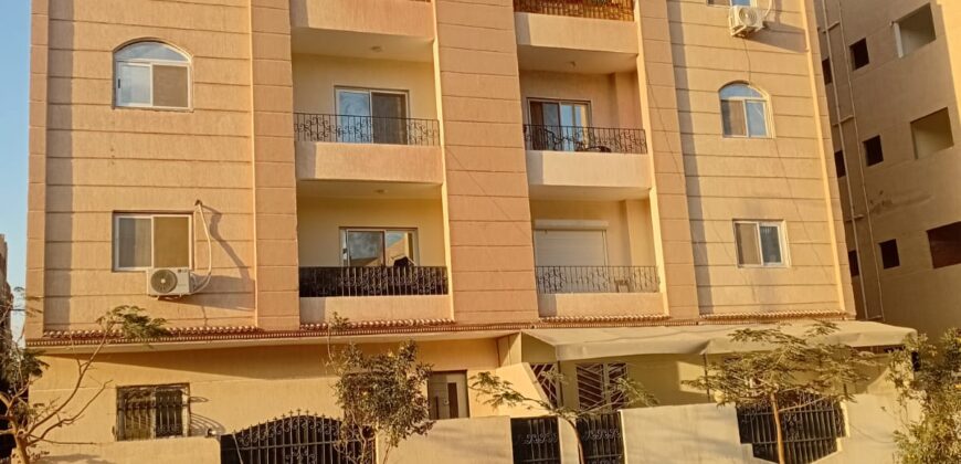 شقة 160م للبيع دور رابع في الثالثة عمارات