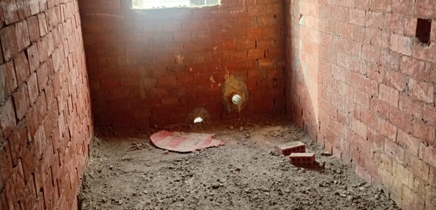 شقة 220م للبيع دور ثاني امامي في الحي الثالث شرق