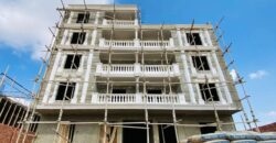 شقة لقطة للبيع ٢٠٥ م فيو امامي مميز دور ثالث متكرر بمدينة الشروق وبجانب طريق الحرية والخدمات