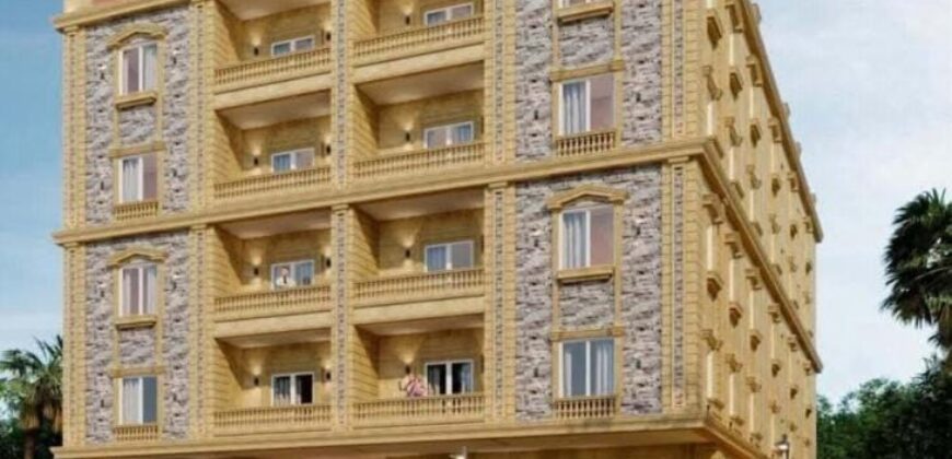 شقة لقطة للبيع ٢٠٥ م فيو امامي مميز دور ثالث متكرر بمدينة الشروق وبجانب طريق الحرية والخدمات