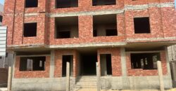 شقة لقطة للبيع ١٦٠ م دور متكرر بحري بمدينة الشروق وبجانب سعودي وكارفور