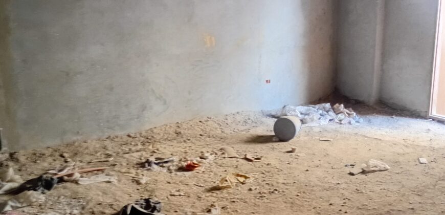 ارضى مرتفع لقطة ١٣٠ م + ٥٠ م جاردن بمدينة الشروق بجانب طريق الحرية مباشرة و ٥ دقائق لطريق السويس