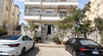 ارضى مرتفع لقطة للبيع ٢٥٠ م + ٨٠ م جاردن بارقى احياء الفيلات وبجانب الخدمات بمدينة الشروق