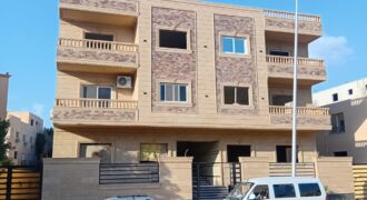 شقة للبيع 195م دور ثاني حي الفيلات الحي الثالث غرب في الشروق