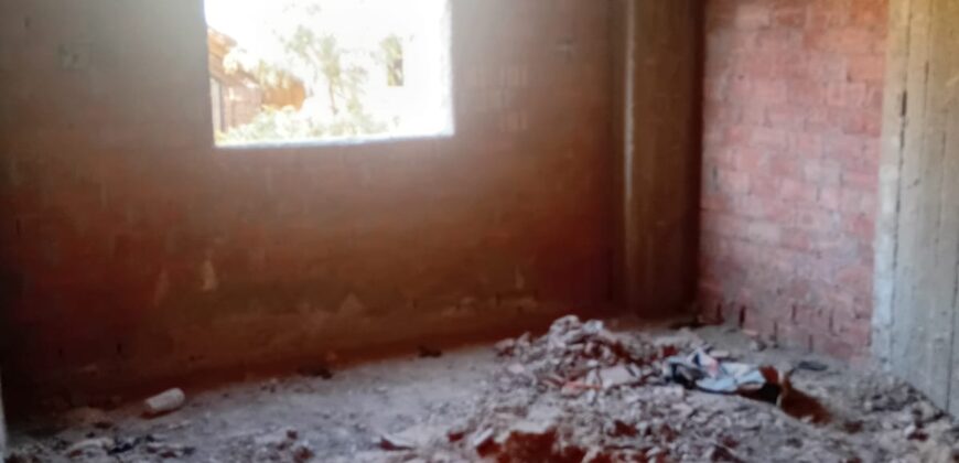 شقة للبيع 195م دور ثاني حي الفيلات الحي الثالث غرب في الشروق