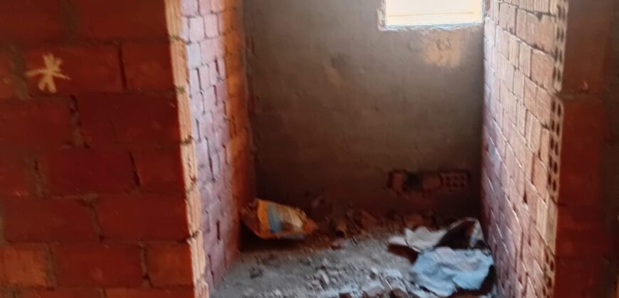 شقة للبيع 195م دور ثاني حي الفيلات الحي الثالث غرب في الشروق