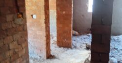 شقة للبيع 195م دور ثاني حي الفيلات الحي الثالث غرب في الشروق