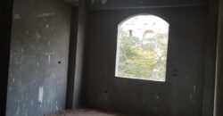 شقة للبيع ٢١٥ م فيو امامي مميز بجانب الرابط الاوسط و تيراس مول بمدينة الشروق