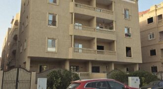 شقة ١٨٠م دور ثالت بموقع مميز بجوار طريق الحرية متشطبة