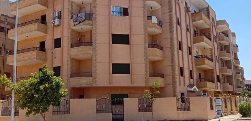 شقة للبيع 165م – المنطقة الثامنة عمارات – الشروق | أمامي بانوراما