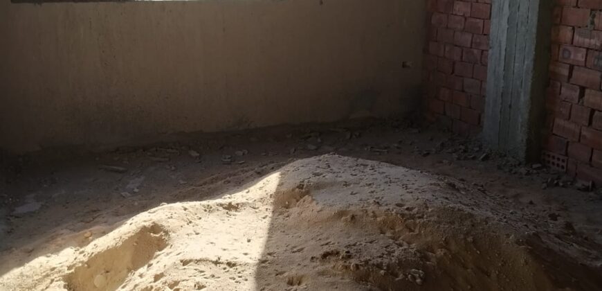 شقة للبيع 240م – مدينة الشروق في المنطقة الثامنة عمارات
