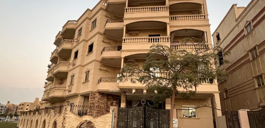 شقة للبيع 187م – المنطقة الرابعة عمارات – مدينة الشروق