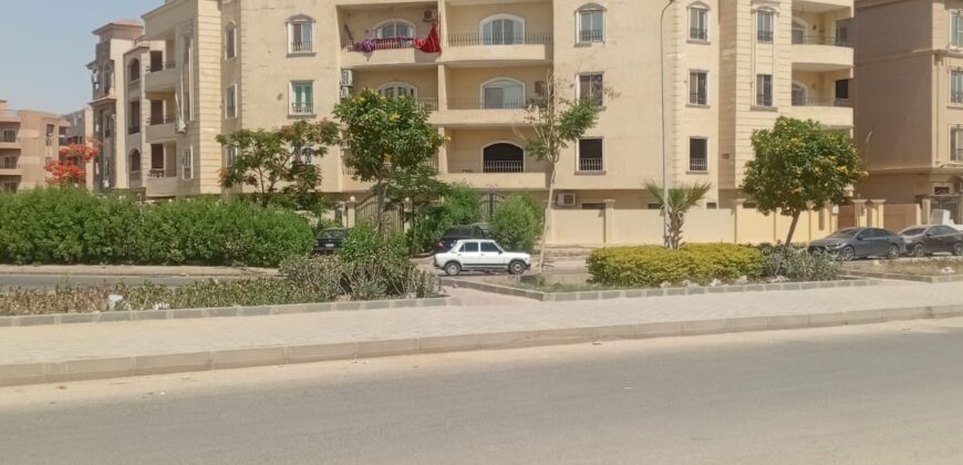 شقة روف أمامي بحري بانوراما للبيع – المنطقة الخامسة عمارات – مدينة الشروق