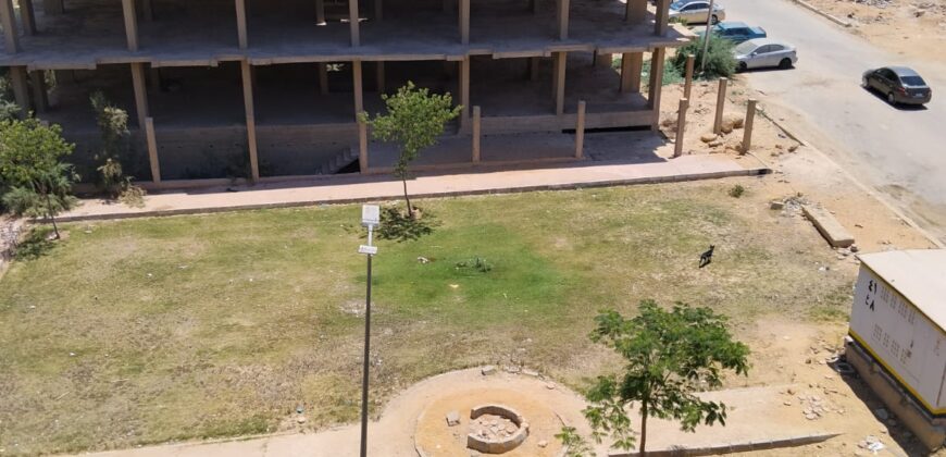 شقة للبيع 185 – المنطقة الثامنة عمارات – مدينة الشروق