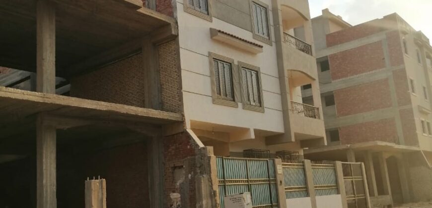أرض للبيع 260م – ناصية بحري – منطقة العائلي