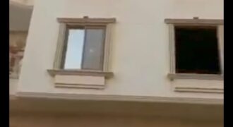 شقة للبيع 220م دور اول في المنطقة التاسعة عمارات في الشروق