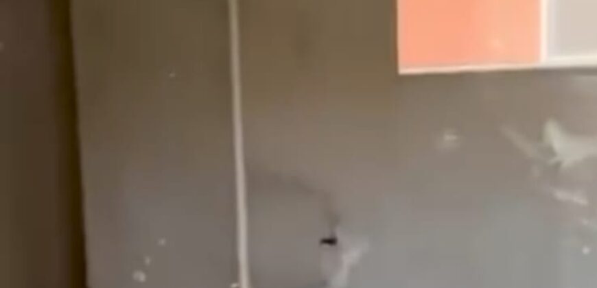 شقة للبيع 220م دور اول في المنطقة التاسعة عمارات في الشروق