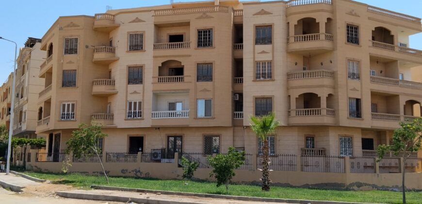 شقة للبيع في الشروق 171م في المنطقة الرابعة عمارات في الشروق