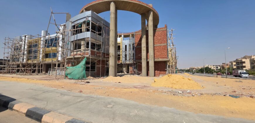 وحدة تجارية للبيع – مول بريمير – مدينة الشروق