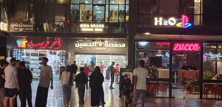 محل ٦٦ متر واجهة بالدور الارضي المنخفض بجوار محل بلبن مدينة الشروق
