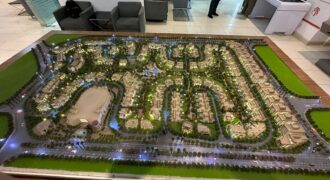 فرصة مميزة لشقة أرضي بجاردن في المنطقة الثانية عمارات بمدينة الشروق، يمين الواجهة.