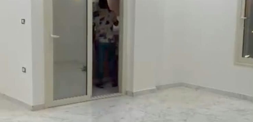 شقة مميزة للبيع في مدينة الشروق – المنطقة الثامنة عمارات