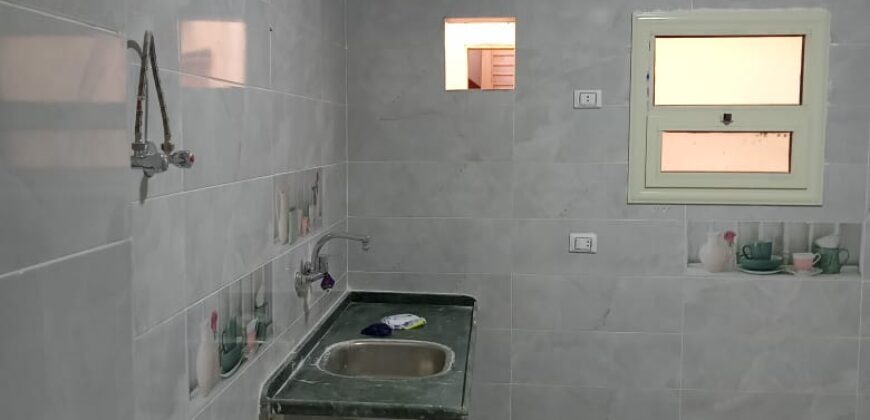 شقه للبيع في اميز مناطق مدينه الشروق المنطقه التاسعه عمارات
