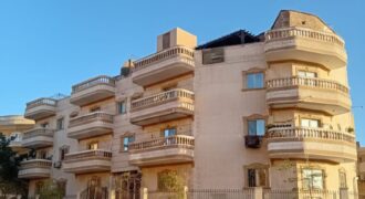 شقه للبيع في اميز أحياء مدينه الشروق الحي الثاني غرب