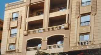 شقة للبيع المنطقة الثانية عمارات في الشروق مساحة 176م
