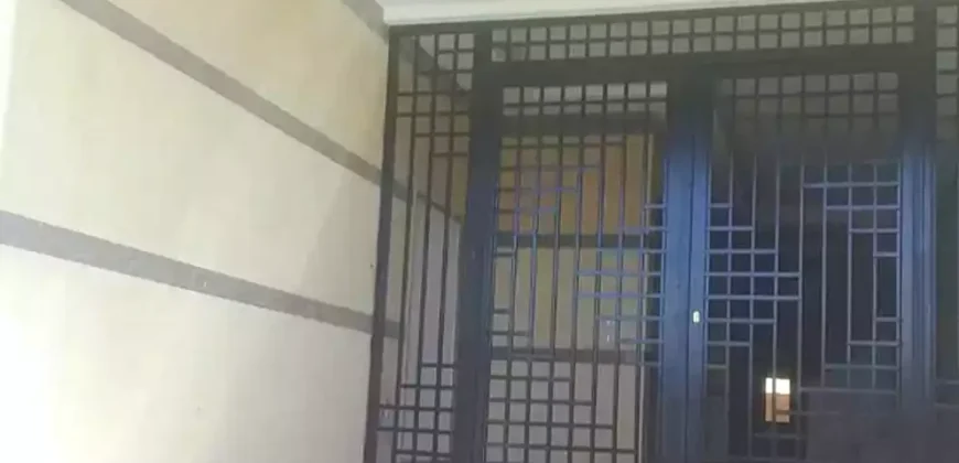 شقة امامي 147م للبيع نصف تشطيب في المنطقة الثامنة في الشروق
