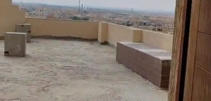 شقة للبيع أمامي 220م في الحي الثالث شرق في الشروق
