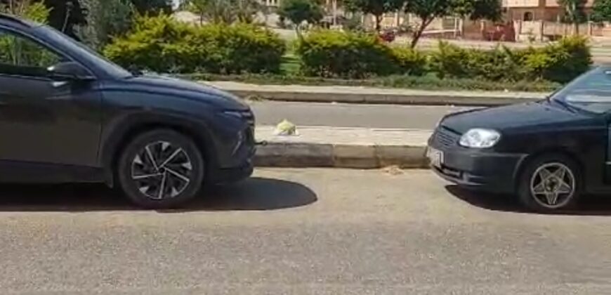 شقة للبيع في المنطقة الاولي عمارات مساحة 402م
